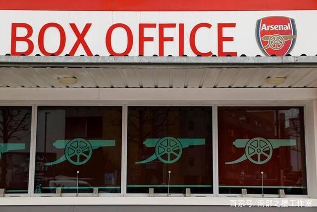 萨林杰32+15+11深圳胜上海 刘铮20分周鹏15分